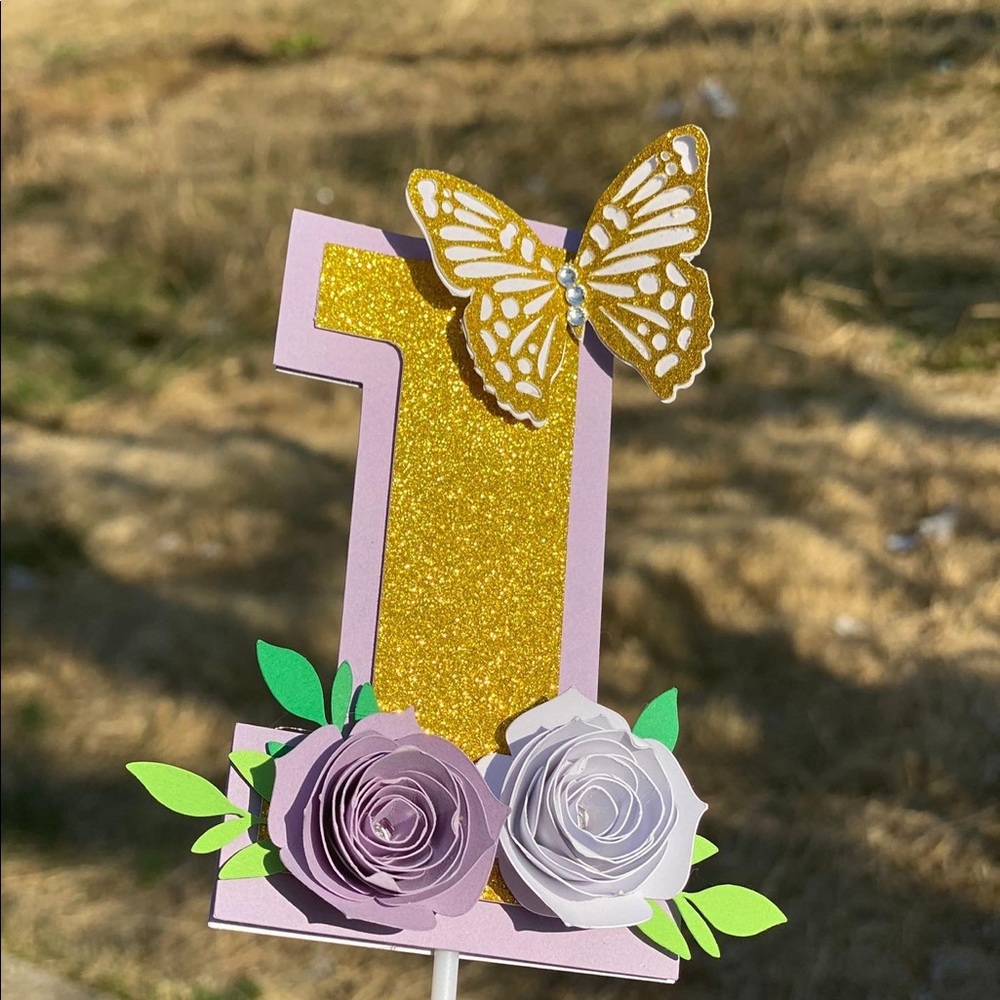 Personalized cake topper